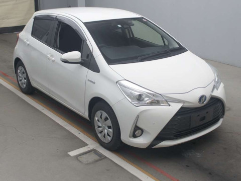 2019 Toyota Vitz NHP130[2]