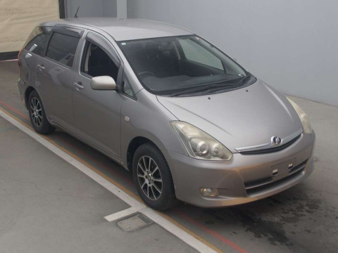 2006 Toyota Wish ZNE10G[2]