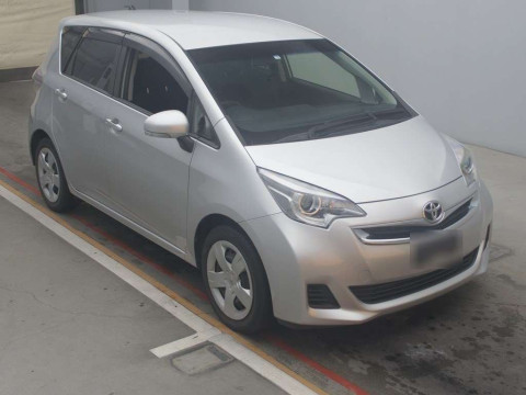 2014 Toyota Ractis NCP120[2]