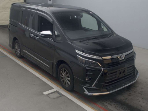 2018 Toyota Voxy ZRR80W[2]