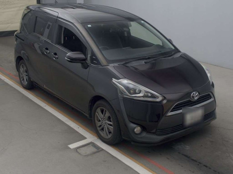 2017 Toyota Sienta NSP170G[2]