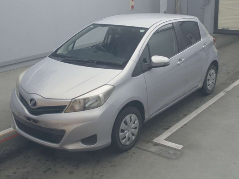 2013 Toyota Vitz KSP130[0]