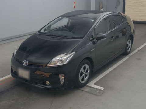 2015 Toyota Prius ZVW30[0]