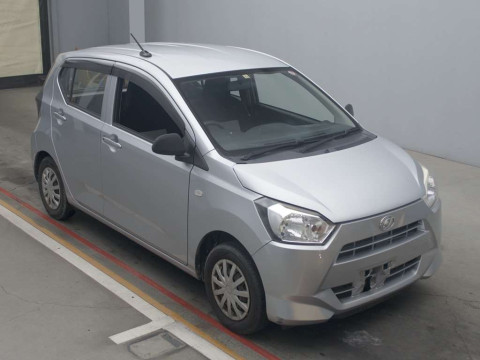 2017 Daihatsu Mira es LA350S[2]