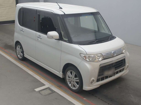 2012 Daihatsu Tanto L375S[2]