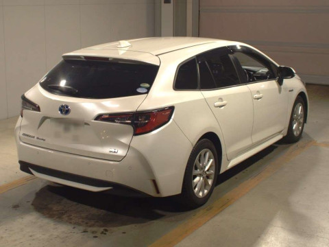 2020 Toyota Corolla Touring Wagon ZWE211W[1]