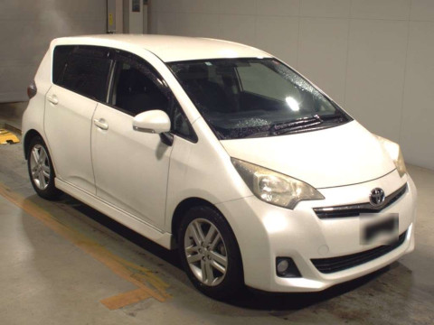 2011 Toyota Ractis NCP120[2]