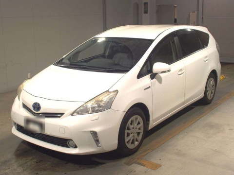 2013 Toyota Prius alpha ZVW40W[0]