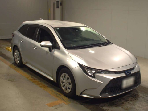 2020 Toyota Corolla Touring Wagon ZWE211W[2]