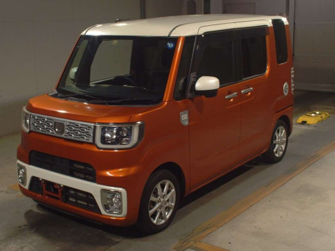 2015 Daihatsu Wake LA700S[0]