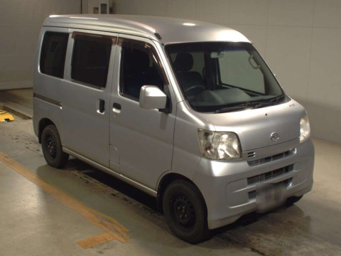 2016 Daihatsu Hijet Cargo S331V[2]