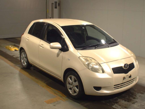 2005 Toyota Vitz SCP90[2]