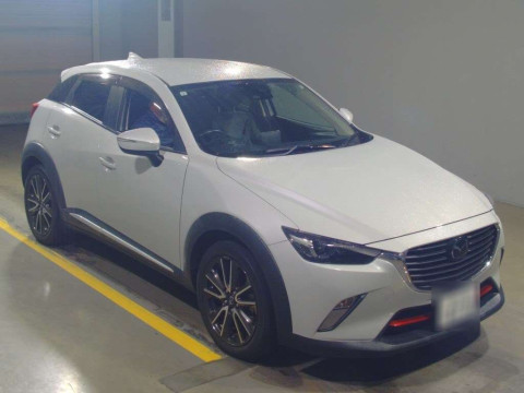 2015 Mazda CX-3 DK5FW[2]