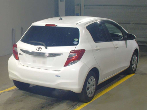 2014 Toyota Vitz KSP130[1]