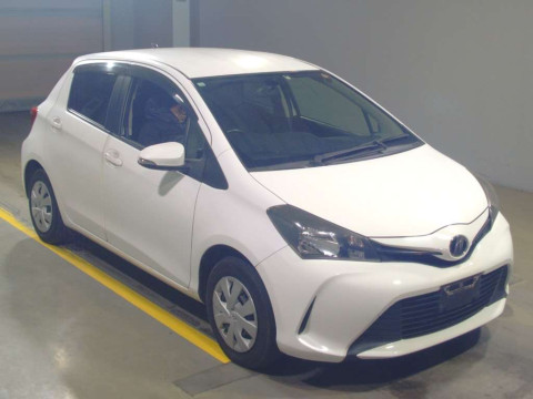 2014 Toyota Vitz KSP130[2]