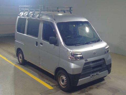 2020 Daihatsu Hijet Cargo S321V[2]