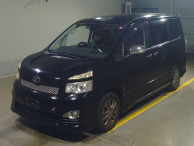 2012 Toyota Voxy