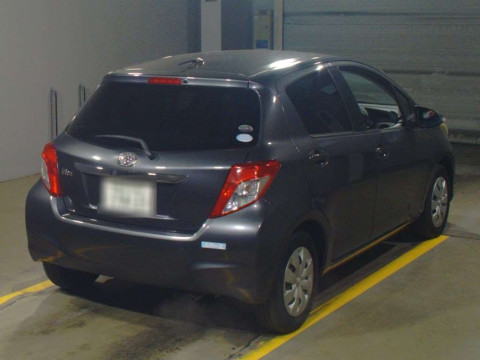 2011 Toyota Vitz NSP130[1]