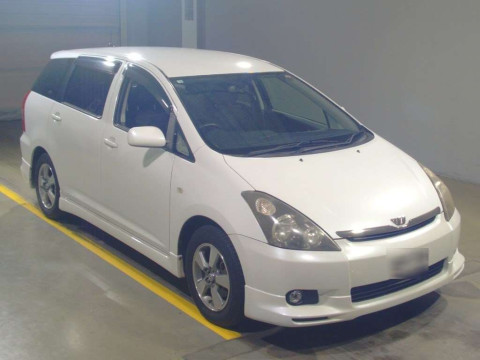 2004 Toyota Wish ZNE10G[2]