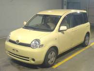 2005 Toyota Sienta