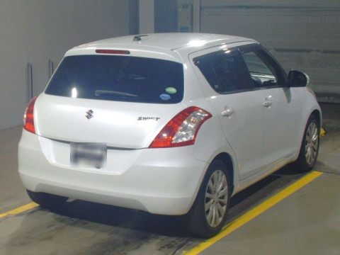 2013 Suzuki Swift ZC72S[1]