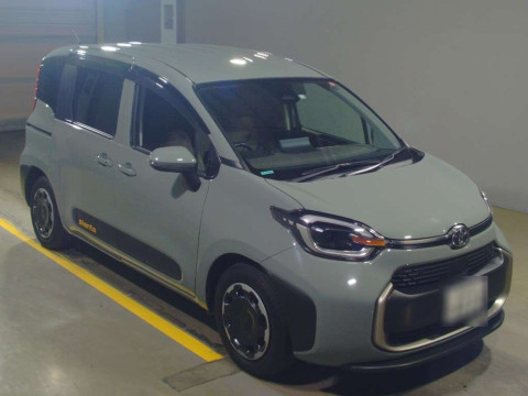 2022 Toyota Sienta MXPL10G[2]