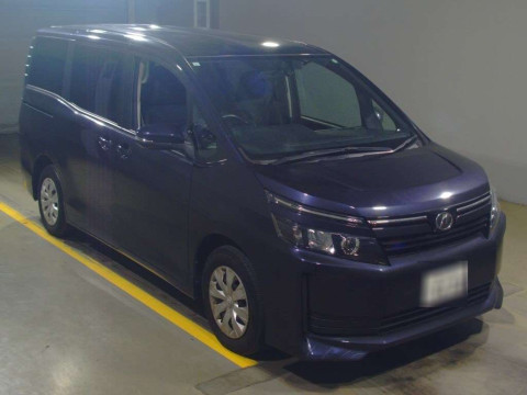 2015 Toyota Voxy ZRR80G[2]