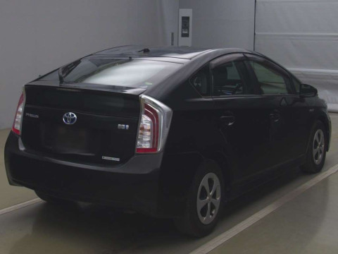 2015 Toyota Prius ZVW30[1]