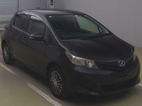 2012 Toyota Vitz NSP130[2]