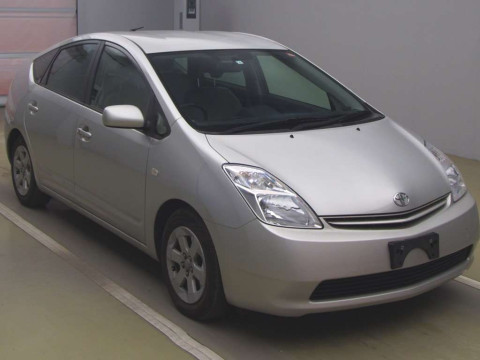 2004 Toyota Prius NHW20[2]