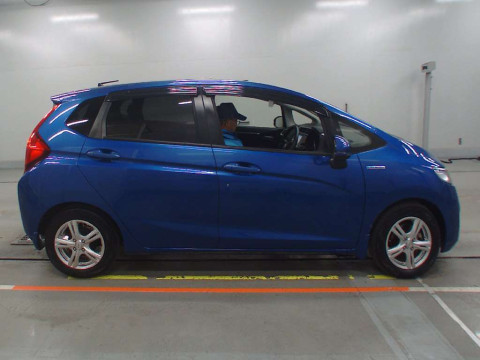 2014 Honda Fit Hybrid GP5[2]