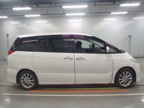 2009 Toyota Estima ACR50W[2]