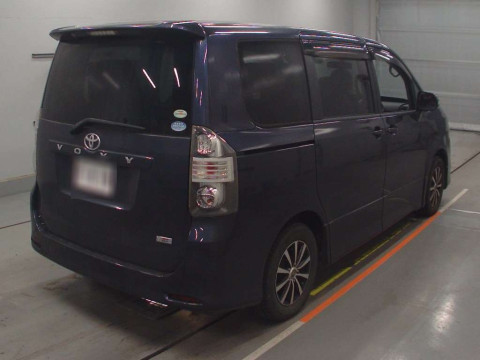 2008 Toyota Voxy ZRR70W[1]