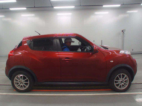 2011 Nissan JUKE YF15[2]