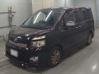 2011 Toyota Voxy