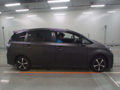 2017 Toyota Wish ZGE20W[2]