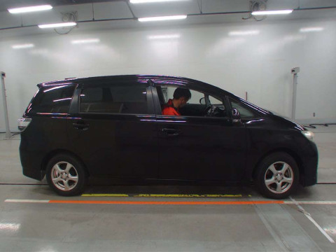 2014 Toyota Wish ZGE20G[2]