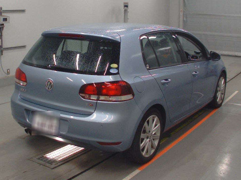 2010 Volkswagen Golf 1KCAV[1]