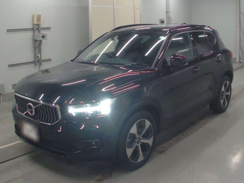 2021 Volvo XC40 XB420TXCM[0]