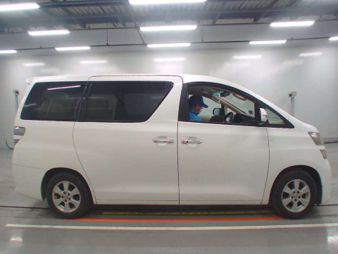 2010 Toyota Vellfire ANH20W[2]