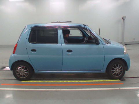 2010 Daihatsu Esse L235S[2]