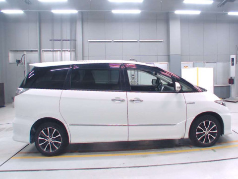 2012 Toyota Estima Hybrid AHR20W[2]