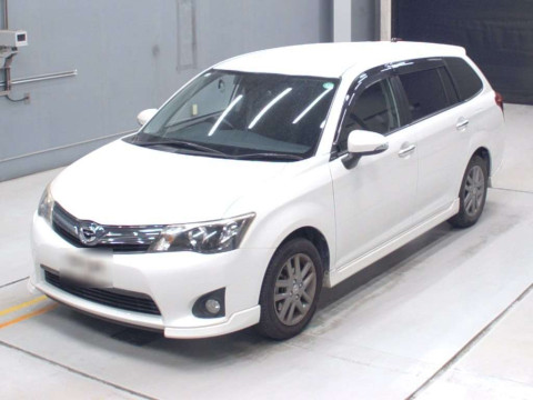 2014 Toyota Corolla Fielder NZE161G[0]