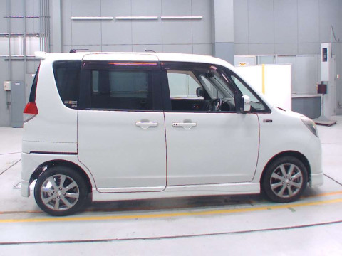 2012 Suzuki Solio MA15S[2]