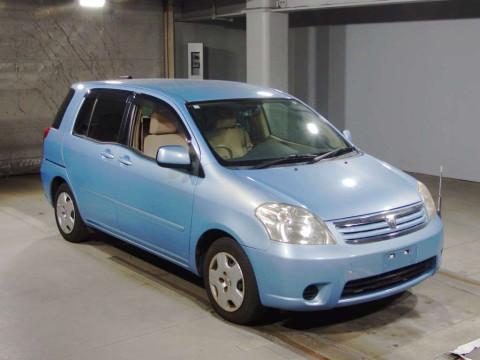 2004 Toyota Raum NCZ20[2]