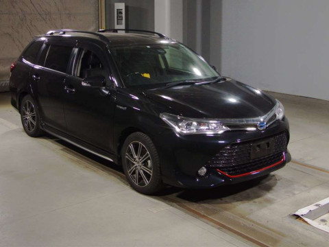 2016 Toyota Corolla Fielder NKE165G[2]