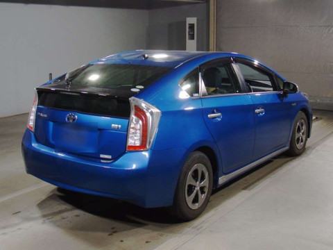 2014 Toyota Prius ZVW30[1]