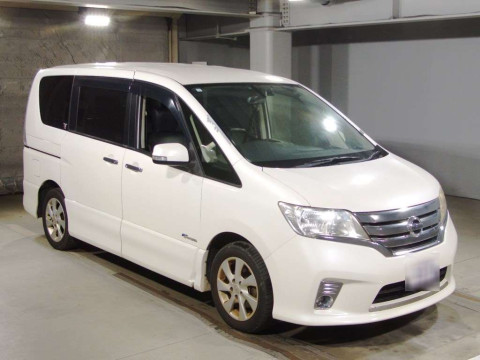 2013 Nissan Serena HFC26[2]