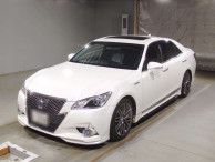 2014 Toyota Crown Hybrid