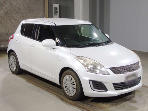 2014 Suzuki Swift ZC72S[2]